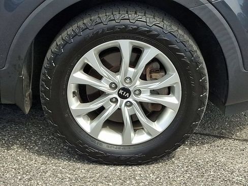 Used 2021 Kia Telluride LX AWD/4WD image 26