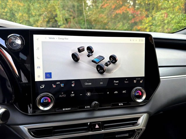 Used 2026 Lexus RX 350h w/ Kick Snesor w/ Tow Package AWD/4WD image 17