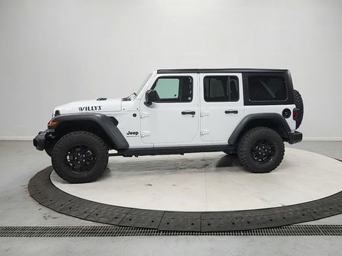 Used 2025 Jeep Wrangler Willys image 4