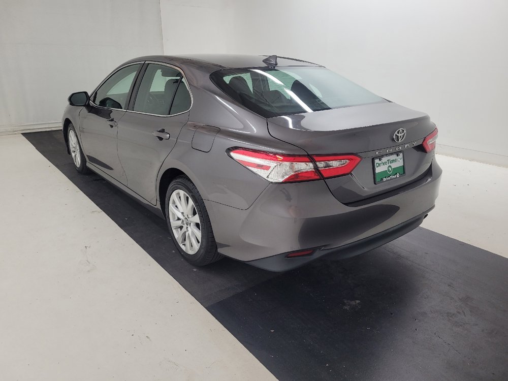 Used 2020 Toyota Camry LE FWD image 5