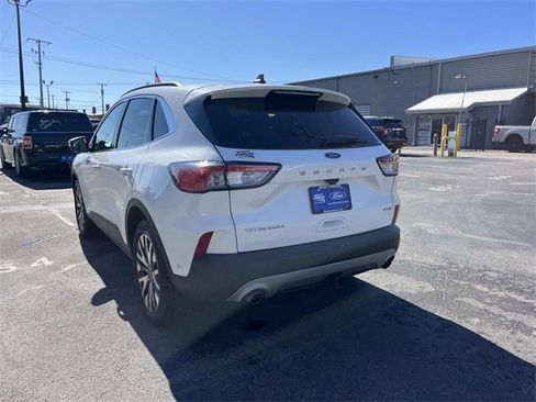 Certified 2020 Ford Escape Titanium image 5