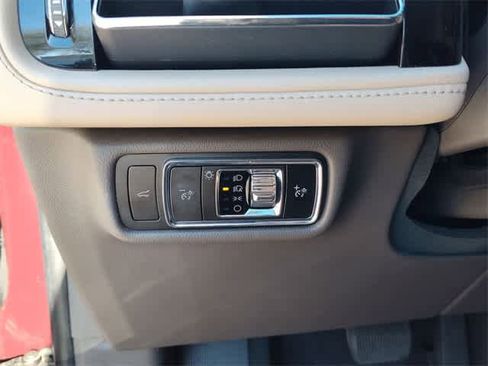 Used 2024 Lincoln Aviator AWD w/ Premium Package image 15