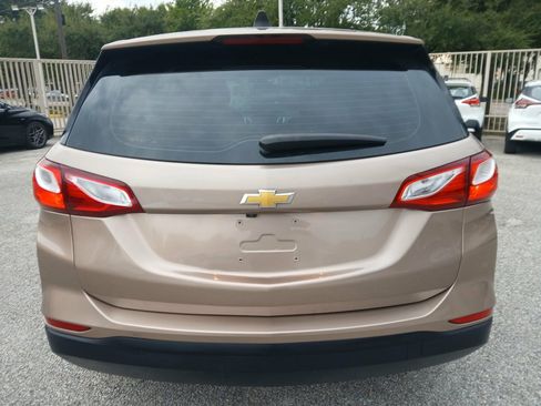 Used 2019 Chevrolet Equinox LS FWD image 6