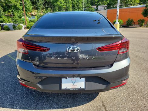 Used 2020 Hyundai Elantra SE FWD image 6
