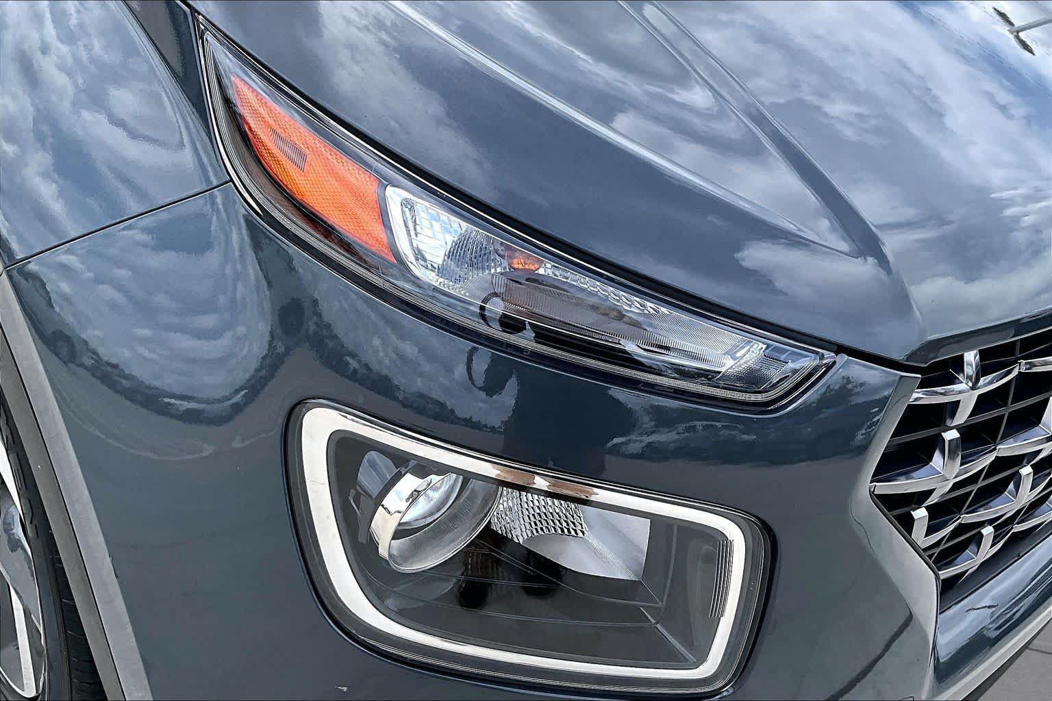 Certified 2026 Hyundai Venue SEL FWD image 28