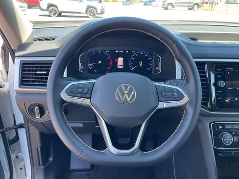 Used 2021 Volkswagen Atlas SEL image 19