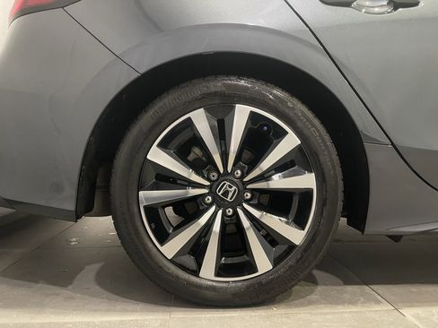 Used 2022 Honda Civic EX-L image 10