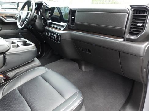 Used 2023 Chevrolet Silverado 1500 LT AWD/4WD image 37