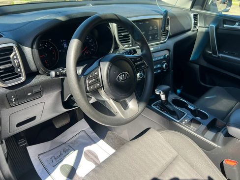 Used 2020 Kia Sportage LX AWD/4WD image 13