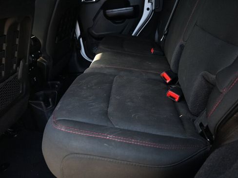 Used 2021 Jeep Wrangler Unlimited Rubicon image 40