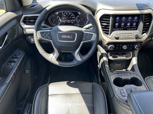 Used 2020 GMC Acadia Denali w/ Technology Package image 15
