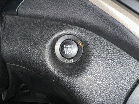 Used 2017 Jeep Cherokee 75th Anniversary image 36