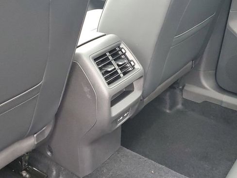 New 2026 Volkswagen Tiguan SE R-Line image 30