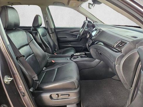 Used 2021 Honda Pilot Touring image 22