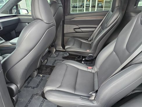 Used 2023 Tesla Model X AWD/4WD image 14