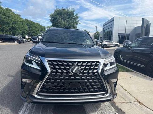 Used 2023 Lexus GX 460 Luxury w/ Sport Design Package AWD/4WD image 2
