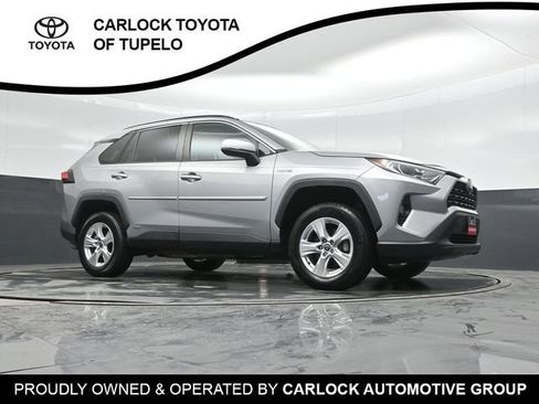 Used 2021 Toyota RAV4 XLE image 41