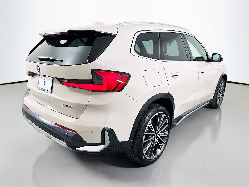 Used 2026 BMW X1 xDrive28i w/ Technology Package AWD/4WD image 5