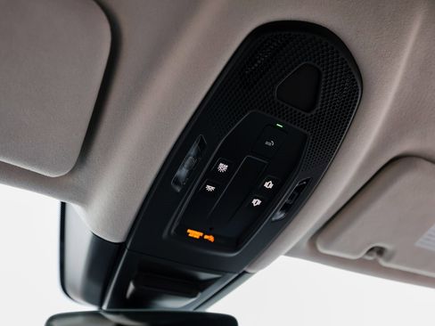 New 2026 Porsche Cayenne S image 21