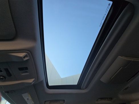 Used 2020 Chevrolet Tahoe Premier w/ Premier Plus Edition image 32