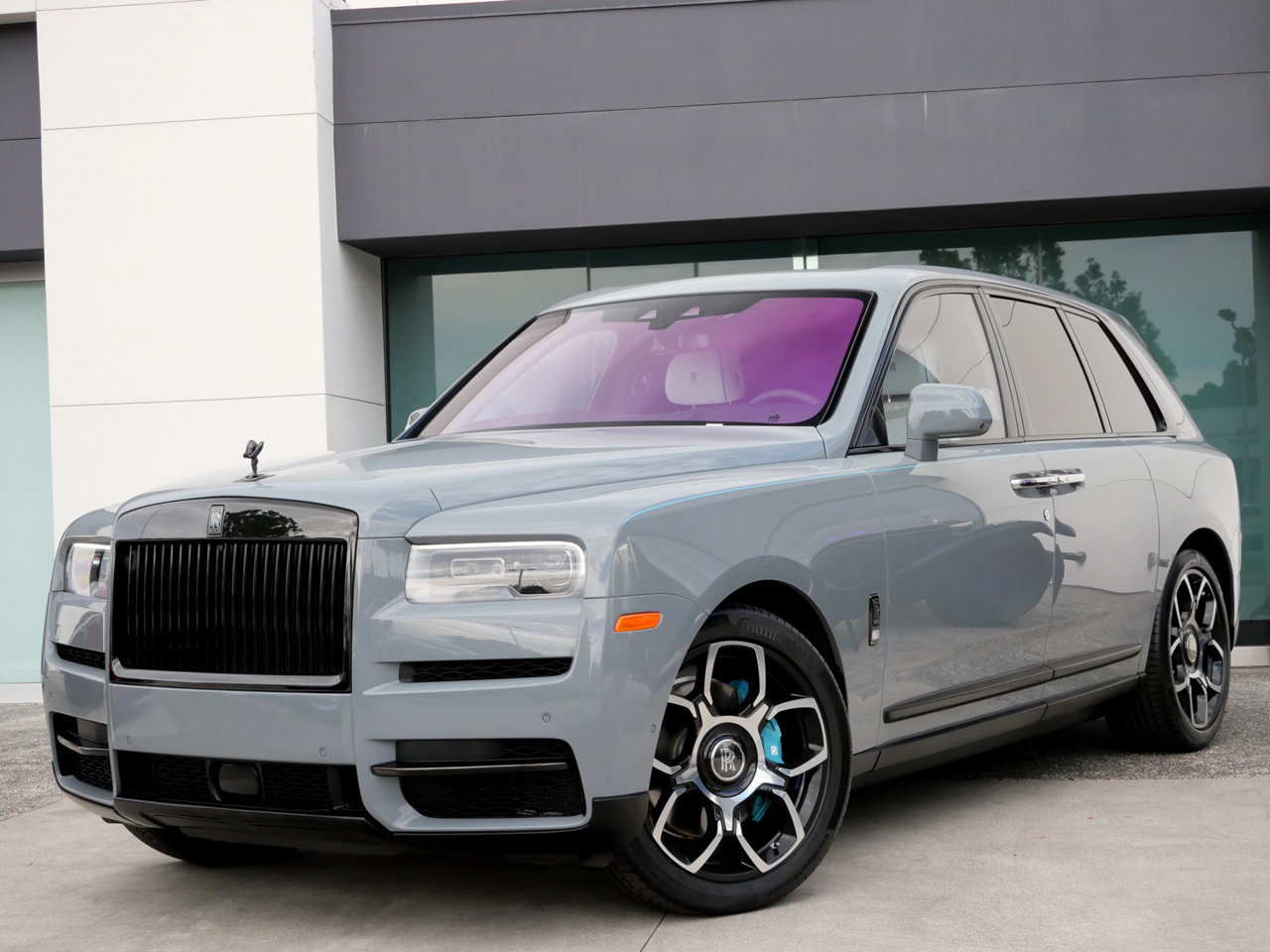 Used 2024 Rolls-Royce Cullinan Black Badge w/ Leather Finishing Pack AWD/4WD image 1