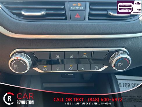 Used 2024 Nissan Altima 2.5 S FWD image 18