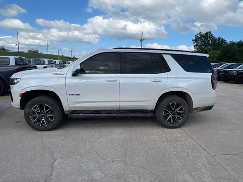 Used 2022 Chevrolet Tahoe Z71 w/ Luxury Package AWD/4WD image 1