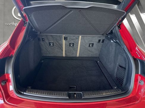 Used 2022 Porsche Macan image 22