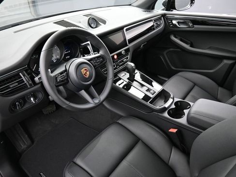 New 2026 Porsche Macan S AWD/4WD image 4