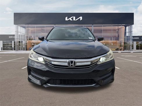 Used 2017 Honda Accord LX image 7