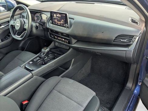 Used 2023 Nissan Rogue SV image 21