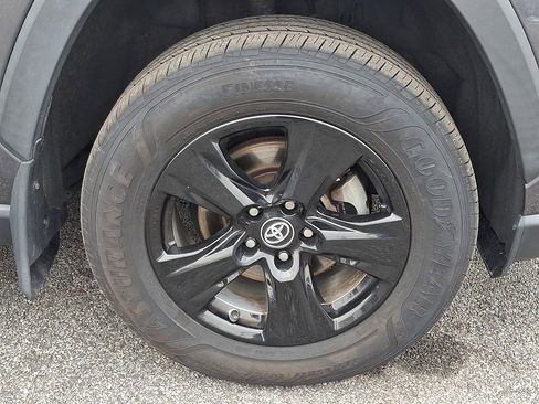 Used 2020 Toyota RAV4 XLE w/ All Weather Liner Package image 8