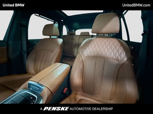 Used 2026 BMW X5 M60i image 5