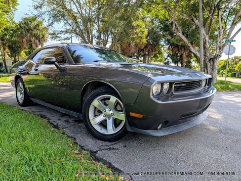 Used 2009 Dodge Challenger R/T image 23