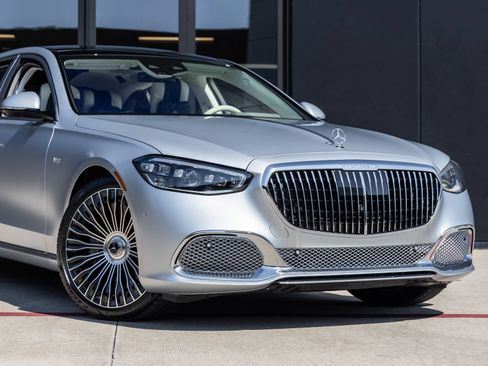 Used 2024 Mercedes-Benz Maybach S 680 4MATIC image 5