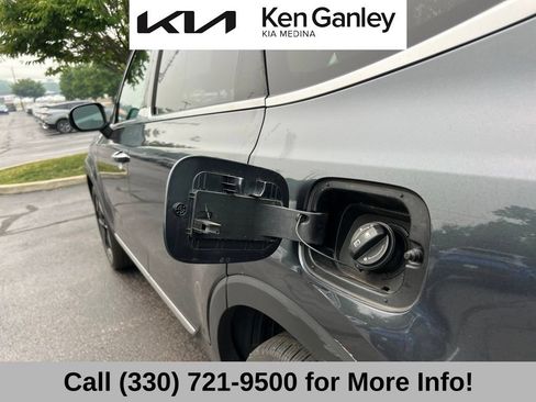 Certified 2024 Kia Telluride S w/ S Sunroof Package AWD/4WD image 48