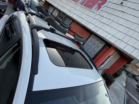 Used 2019 Subaru Crosstrek 2.0i Premium image 4