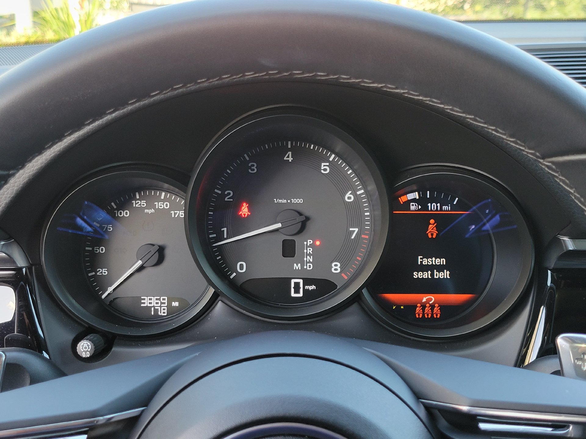 Used 2026 Porsche Macan AWD/4WD image 15