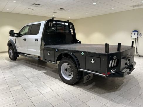 Used 2022 Ford F450 XL w/ Power Equipment Group AWD/4WD image 3