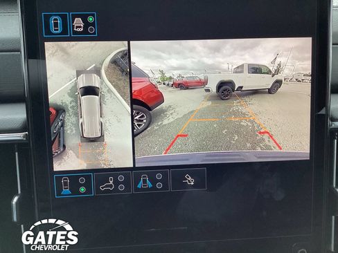 Used 2025 GMC Yukon XL Denali AWD/4WD image 19