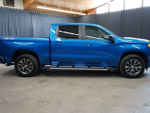 Used 2023 Chevrolet Silverado 1500 RST AWD/4WD image 8