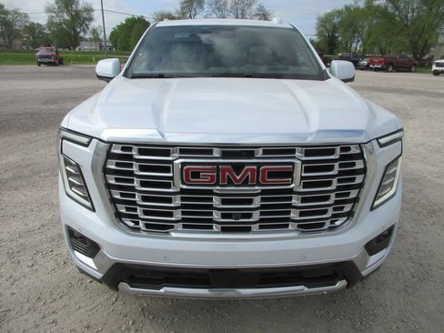 New 2026 GMC Yukon Denali image 10