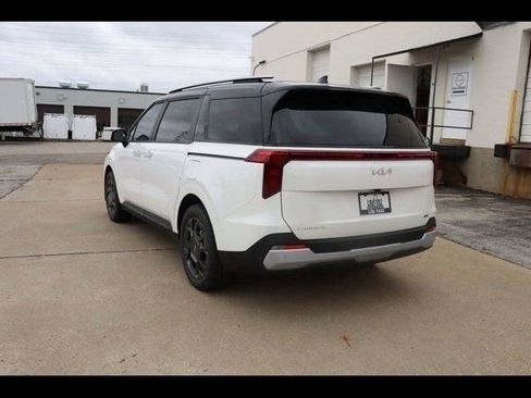 New 2026 Kia Carnival EX image 5