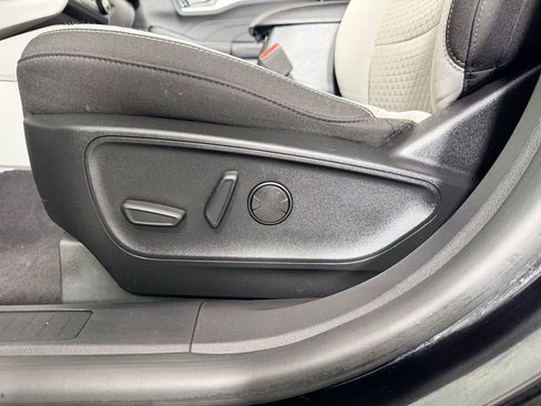 Used 2023 Ford Escape Active image 25