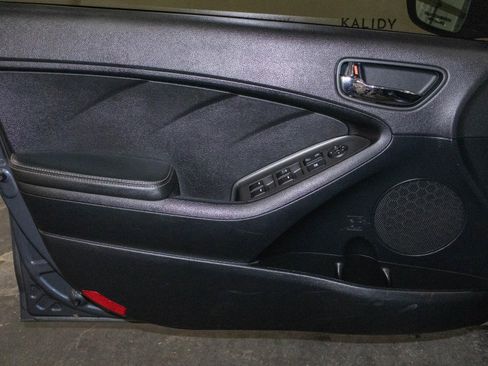 Used 2014 Kia Forte LX w/ Popular Package image 9