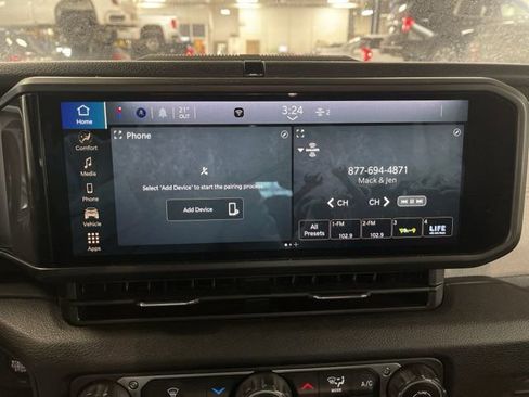 Used 2025 Jeep Wrangler Sport S image 22