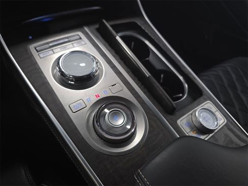 Used 2024 Genesis GV80 3.5T w/ Prestige Package image 23