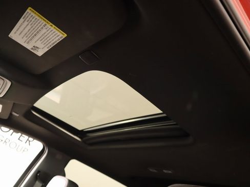 Used 2022 Chevrolet Silverado 1500 High Country w/ Technology Package image 15