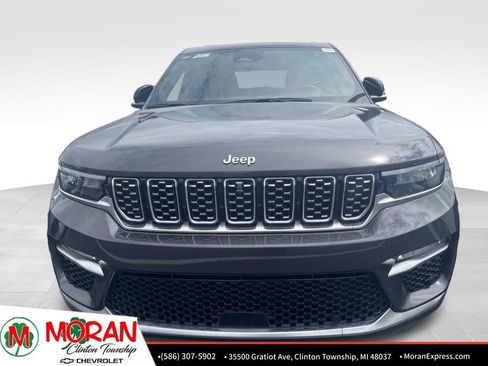 Used 2023 Jeep Grand Cherokee Summit AWD/4WD image 2