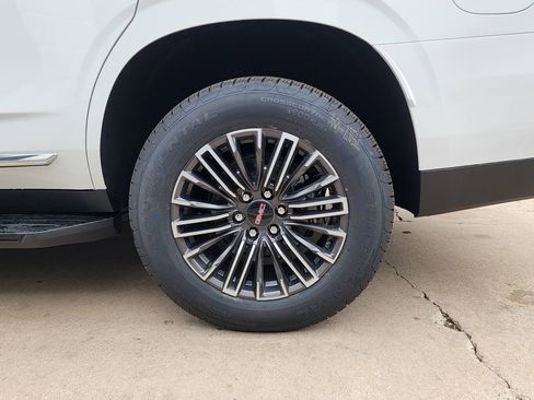 New 2026 GMC Yukon Elevation w/ Elevation Premium Package AWD/4WD image 62